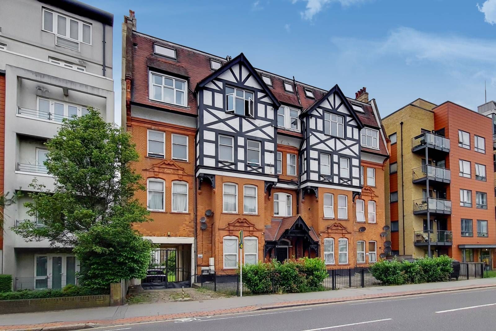 Park Lane, Central Croydon, Croydon CR0  