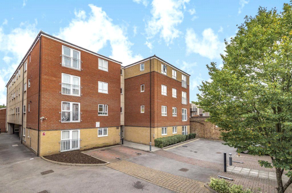 2 bed flat for sale in Chaplin House, Sidcup High Street, Sidcup DA14