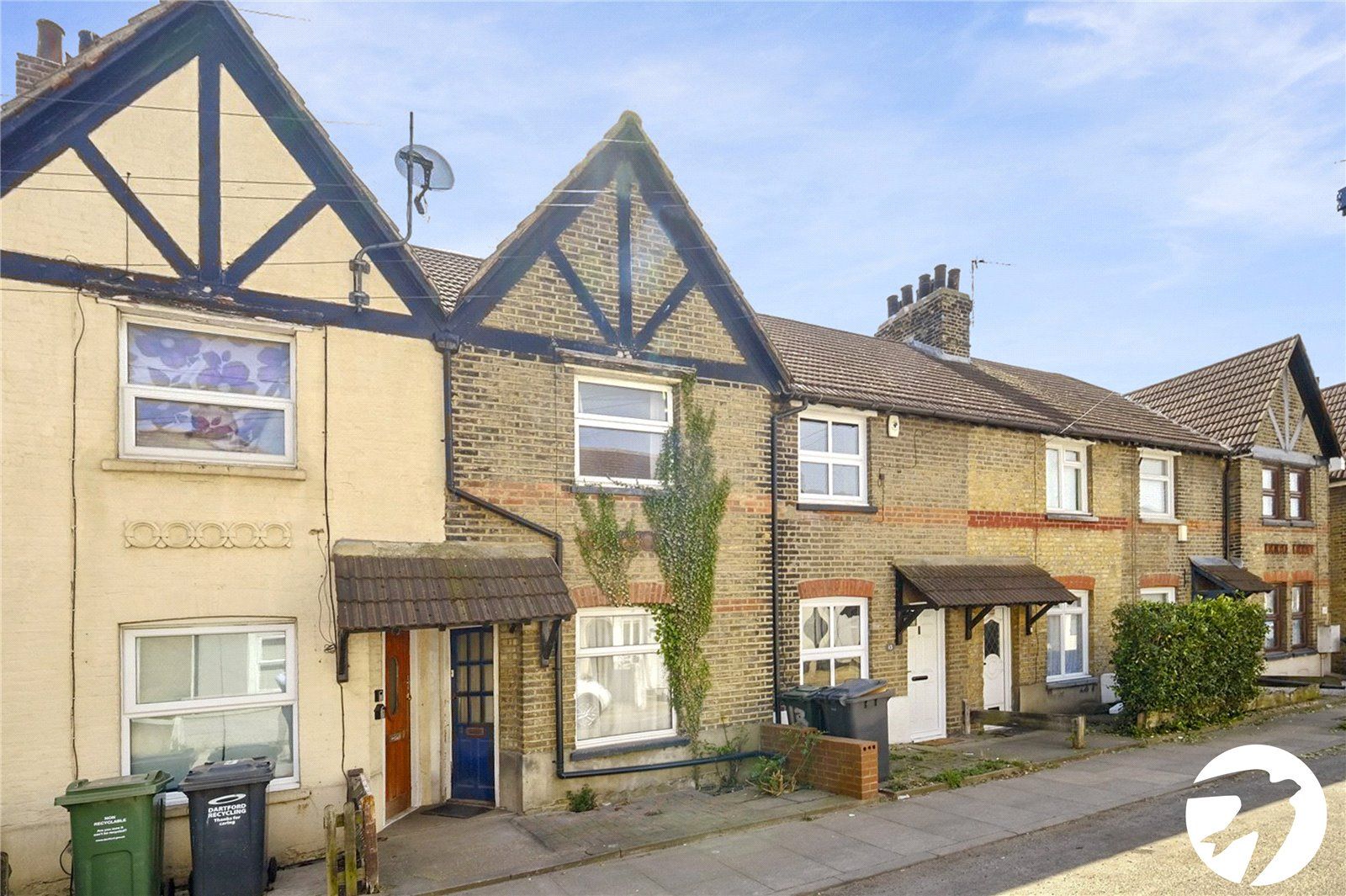 3 bed terraced house for sale in Broomfield Road, Kent DA10