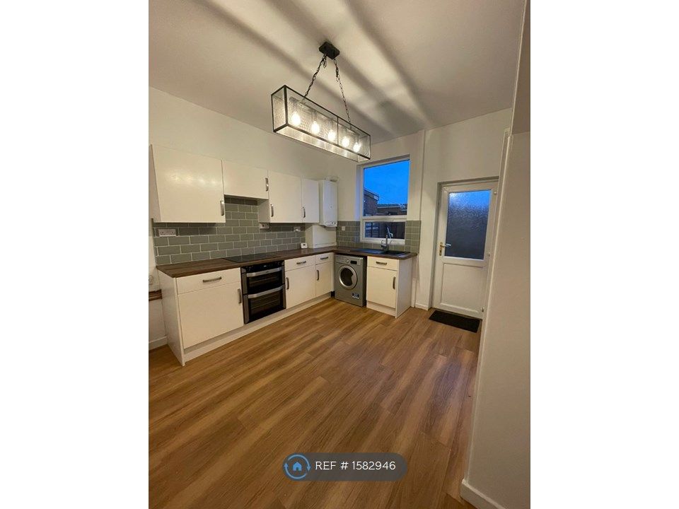 2 bed terraced house to rent in Bolton, Bolton BL1 Zoopla