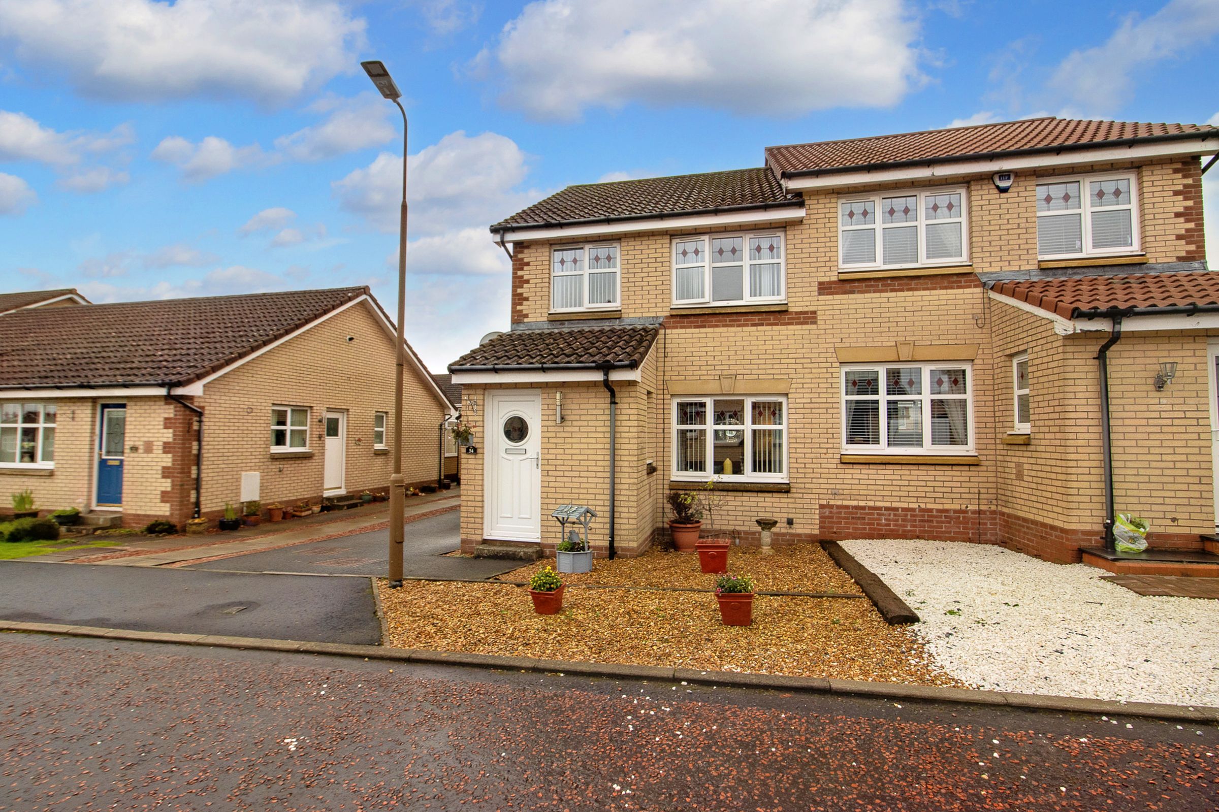 3 bed semidetached house for sale in Birkdale Park, Armadale EH48 Zoopla