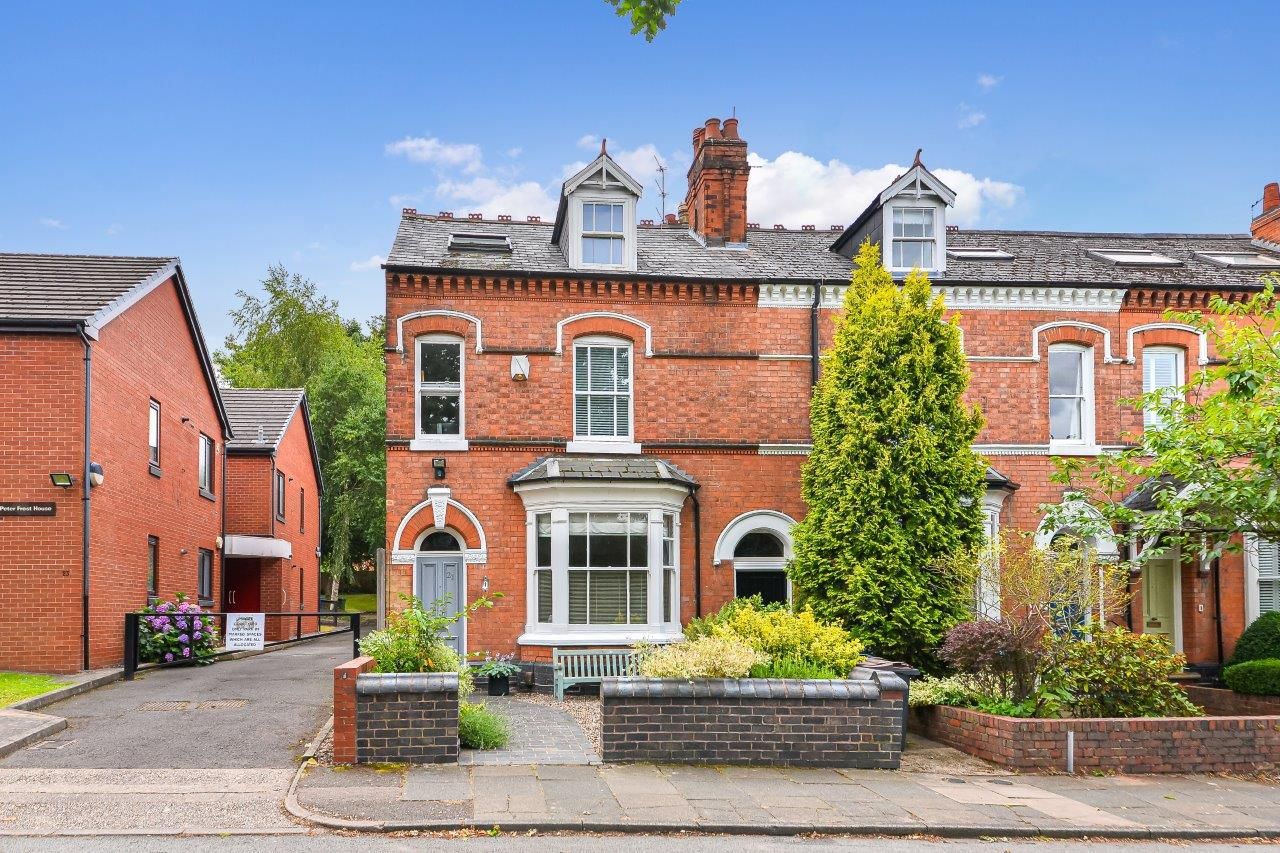 5 bed end terrace house for sale in Melville Road, Edgbaston