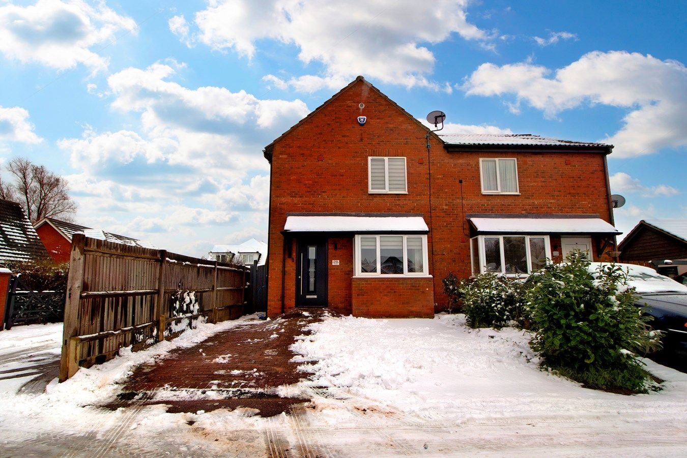 3 bed semidetached house for sale in The Baulk, Beeston, Sandy SG19
