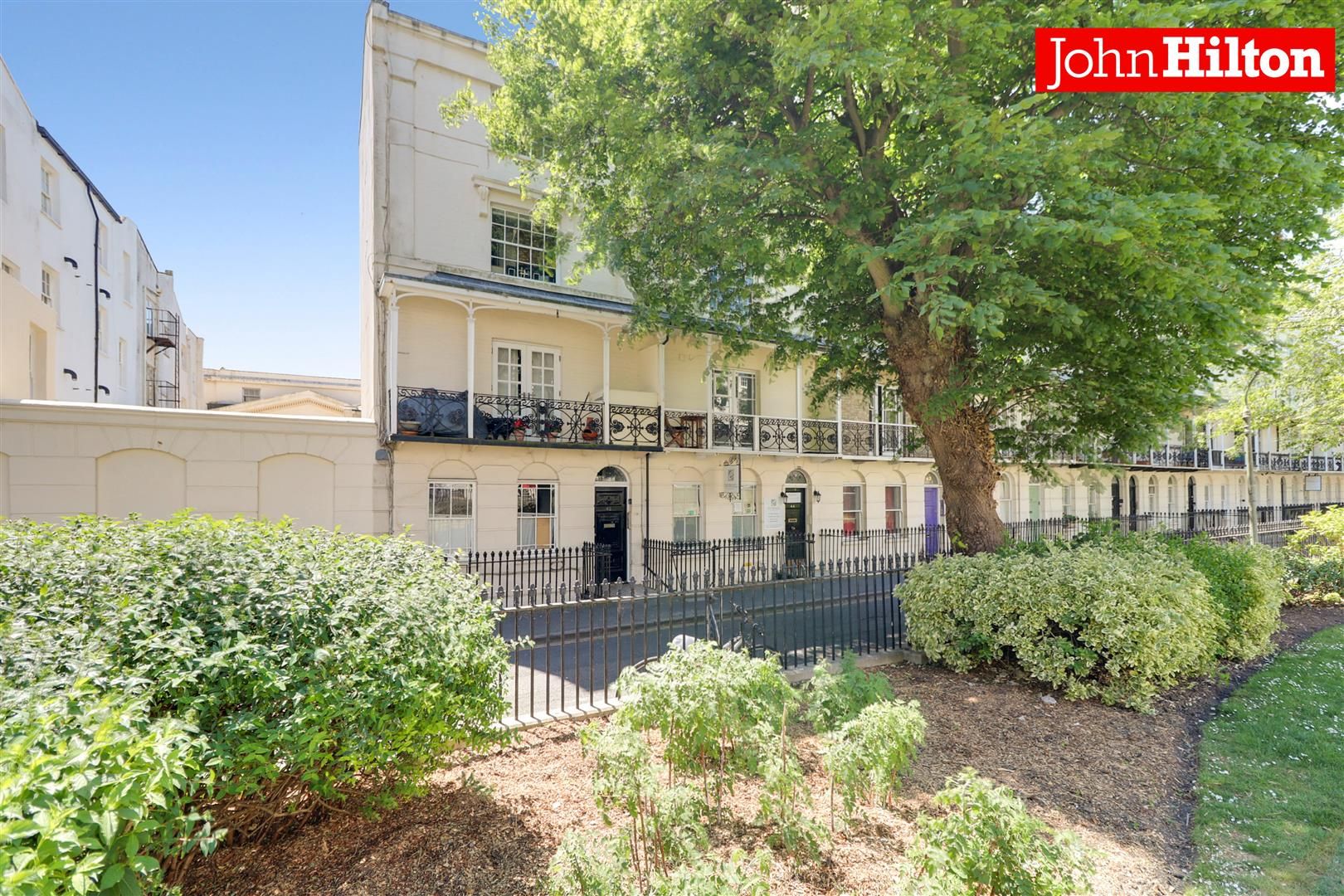 2 bed flat to rent in Russell Square, Brighton BN1 Zoopla