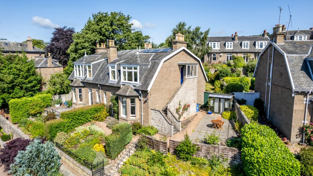 2 bed flat for sale in Farington Street, Dundee DD2 Zoopla