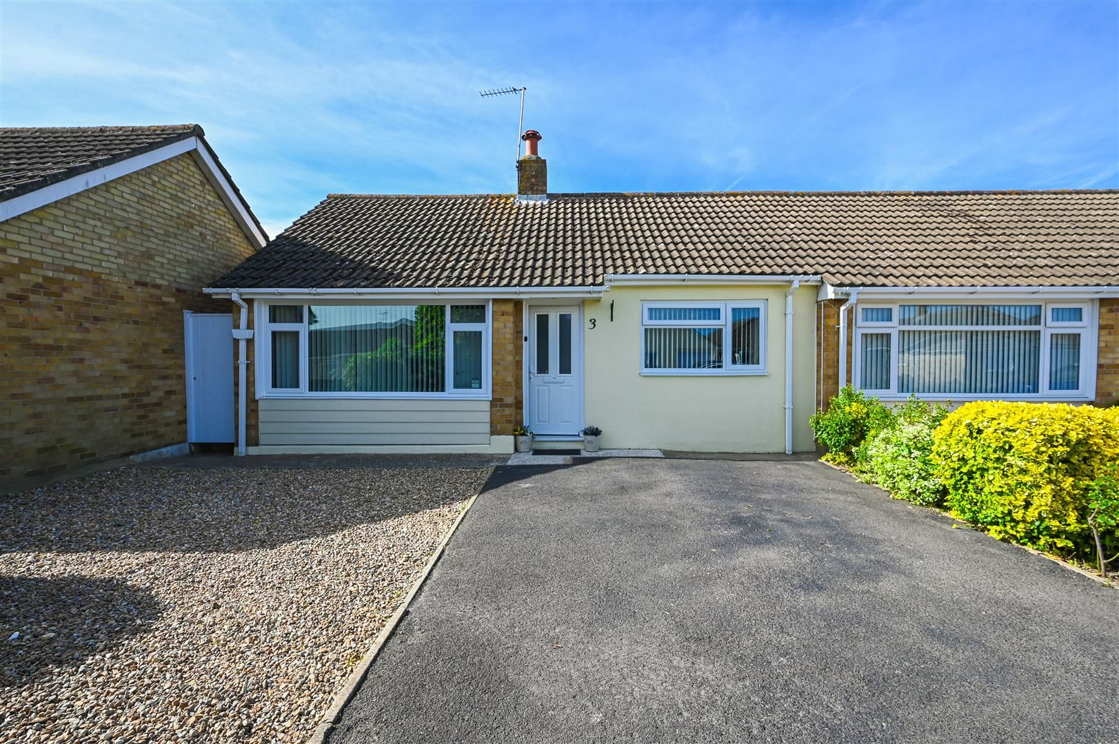 2 bed semidetached bungalow for sale in Renoir Court, North Bersted