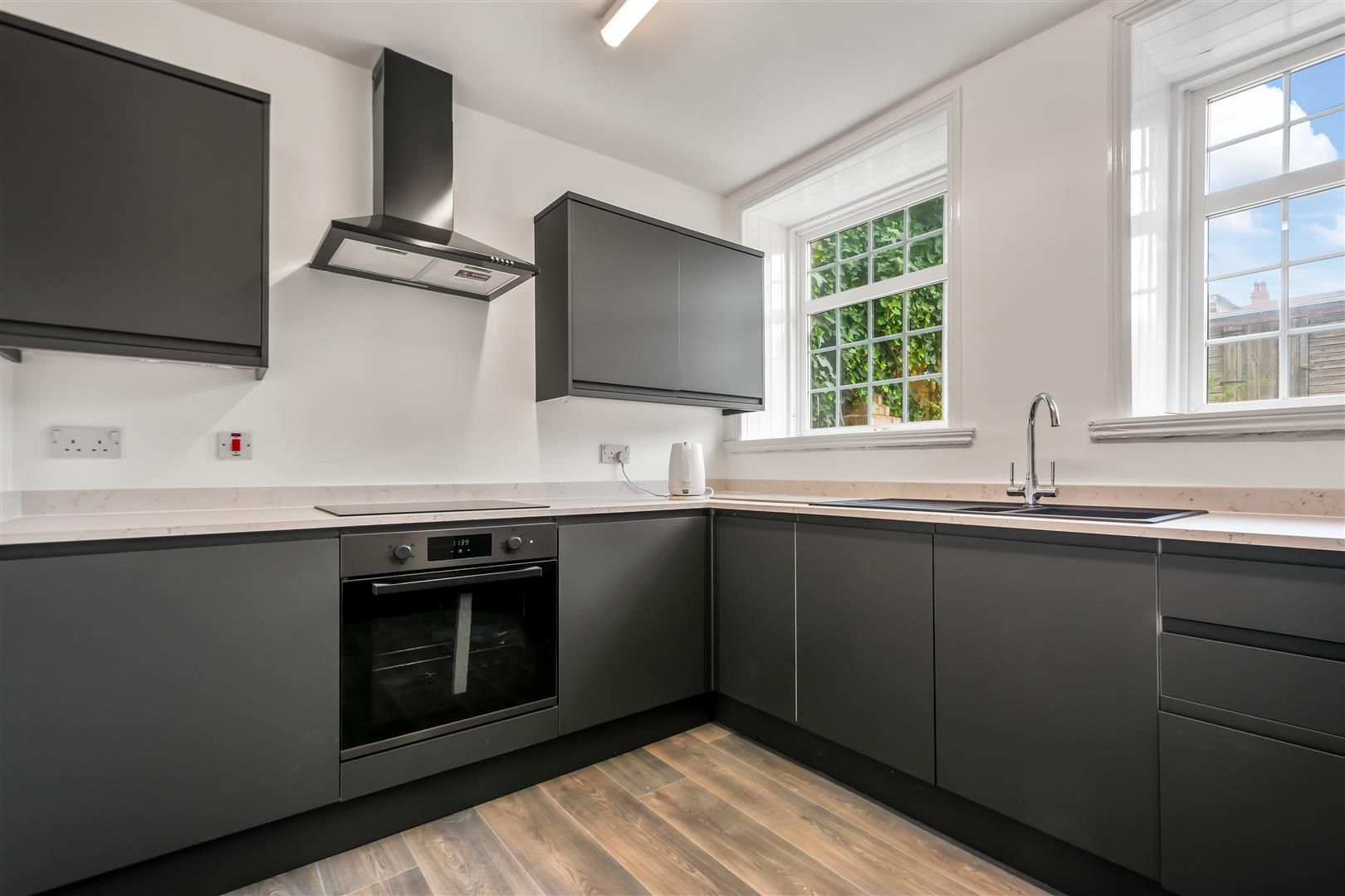 6 bed property for sale in Barnsley Road, Hemsworth, Pontefract WF9