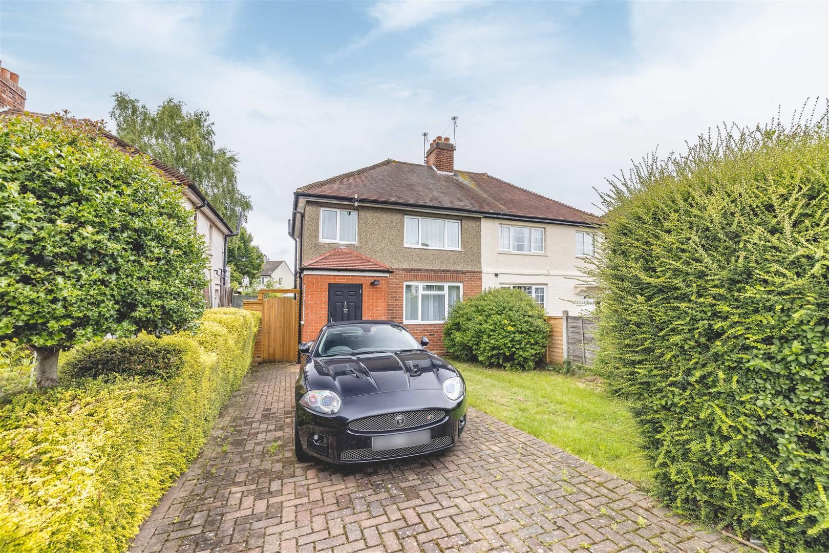 2 bed semidetached house for sale in Manor Road, Windsor SL4 Zoopla