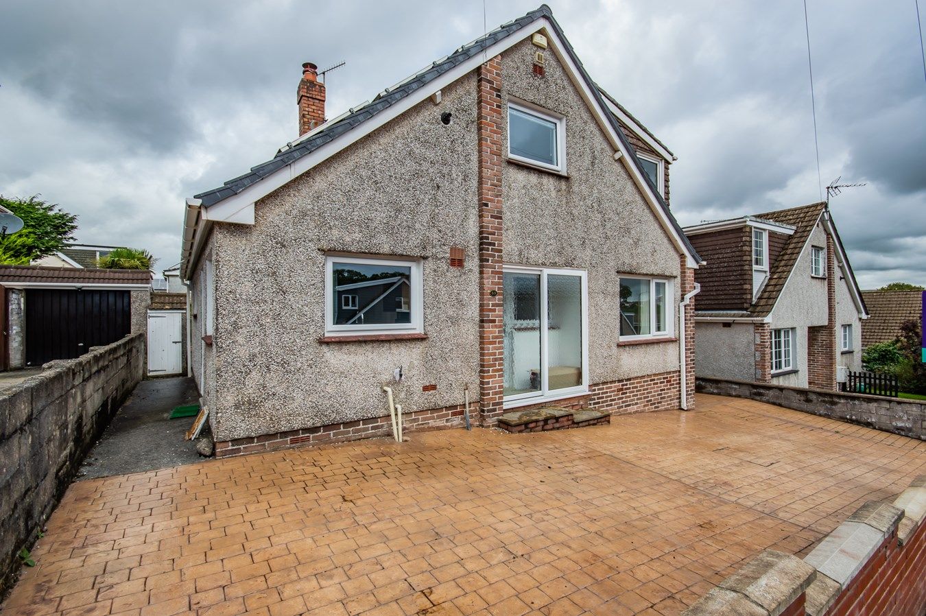 4 bed detached bungalow for sale in Chantal Avenue, PenYFai, Bridgend