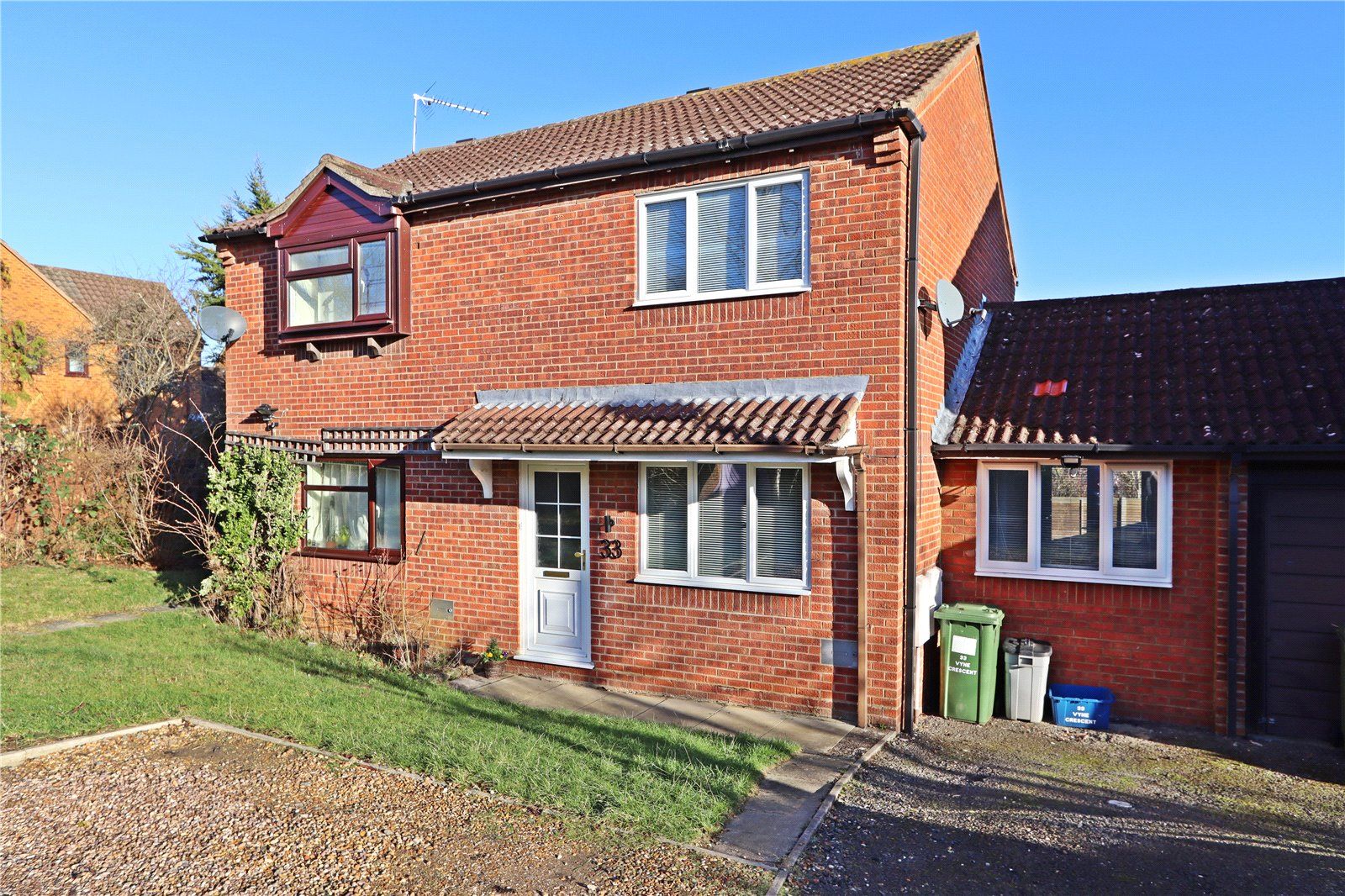 2 bed semidetached house for sale in Vyne Crescent, Great Holm, Milton