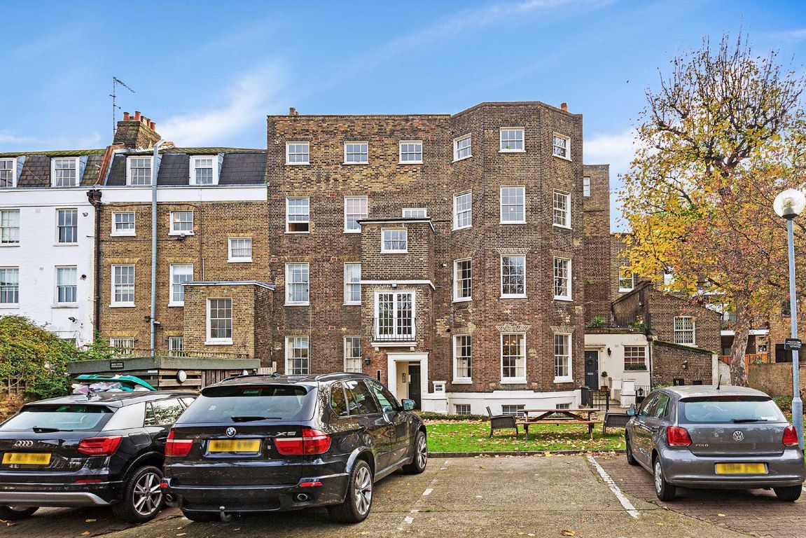 Slievemore Close Clapham London SW4  