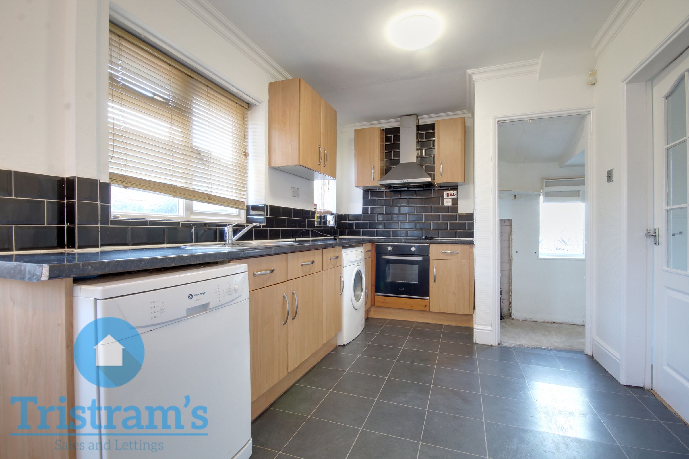 2 bed end terrace house for sale in Bracken Close, Nottingham NG8 Zoopla