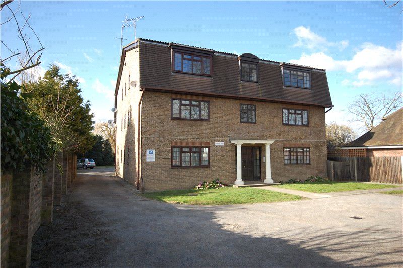 Studio to rent in Cambridge Avenue, New Malden, Surrey KT3 Zoopla