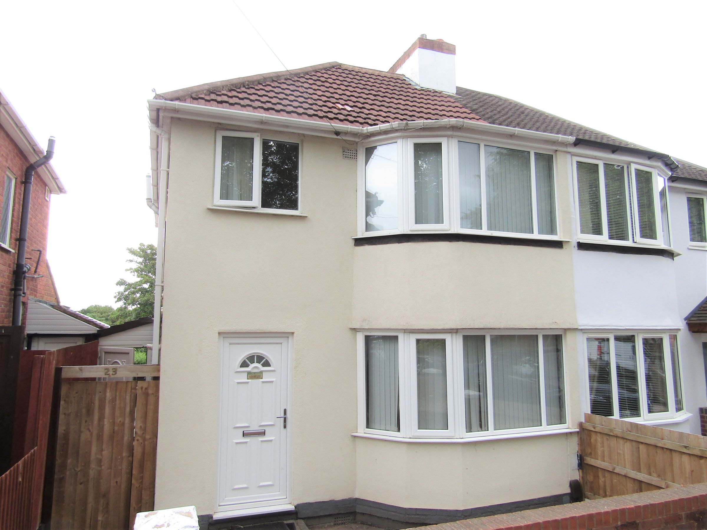 3 bed semidetached house to rent in Fowlmere Road, Great Barr