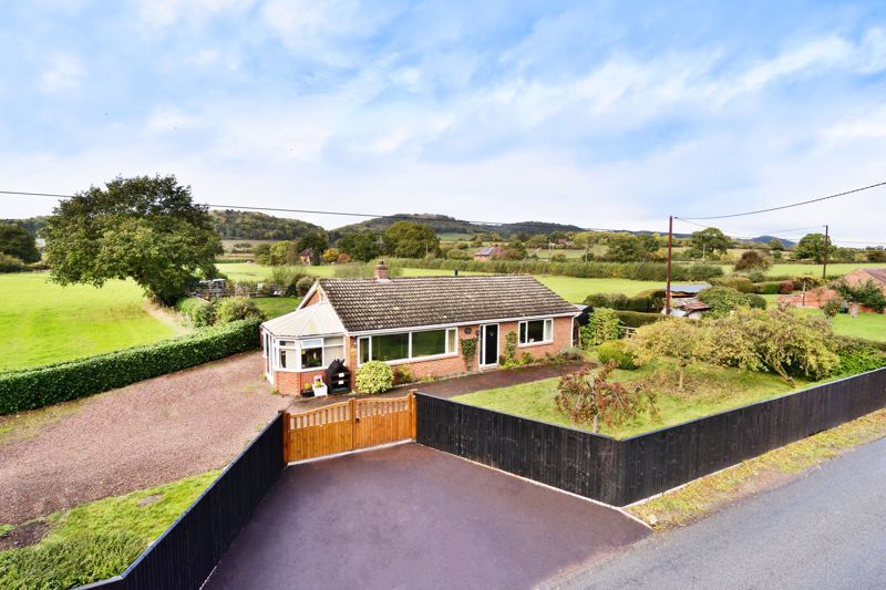 3 bed bungalow for sale in Camers Green WR13 Zoopla