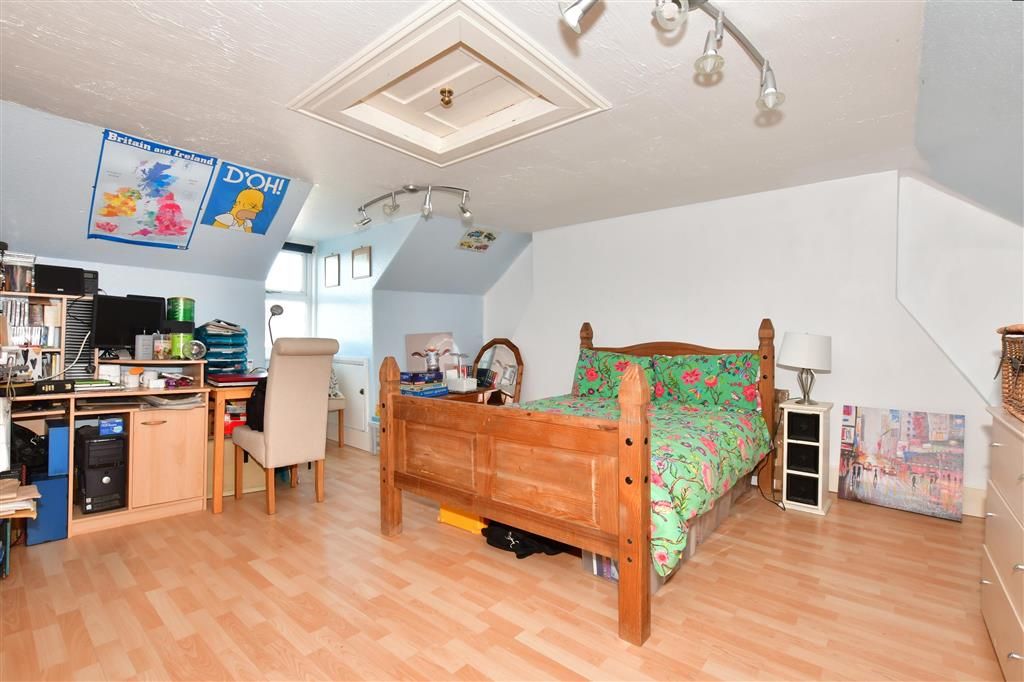 4 bed semidetached house for sale in Albion Road, Birchington, Kent