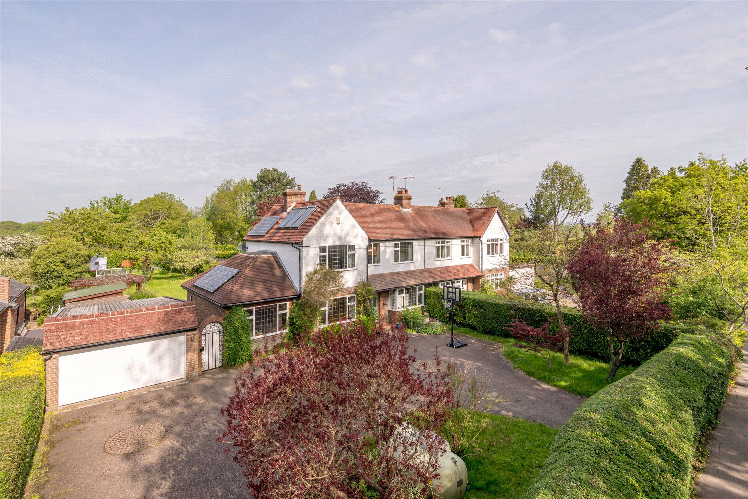 3 bed detached house for sale in Rookery Hill, Outwood, Surrey RH1 Zoopla