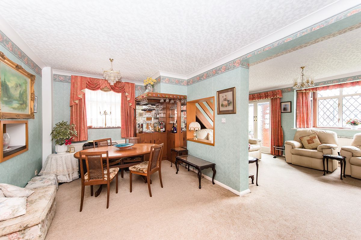 3 bed semidetached house for sale in Arnold Crescent, Isleworth TW7