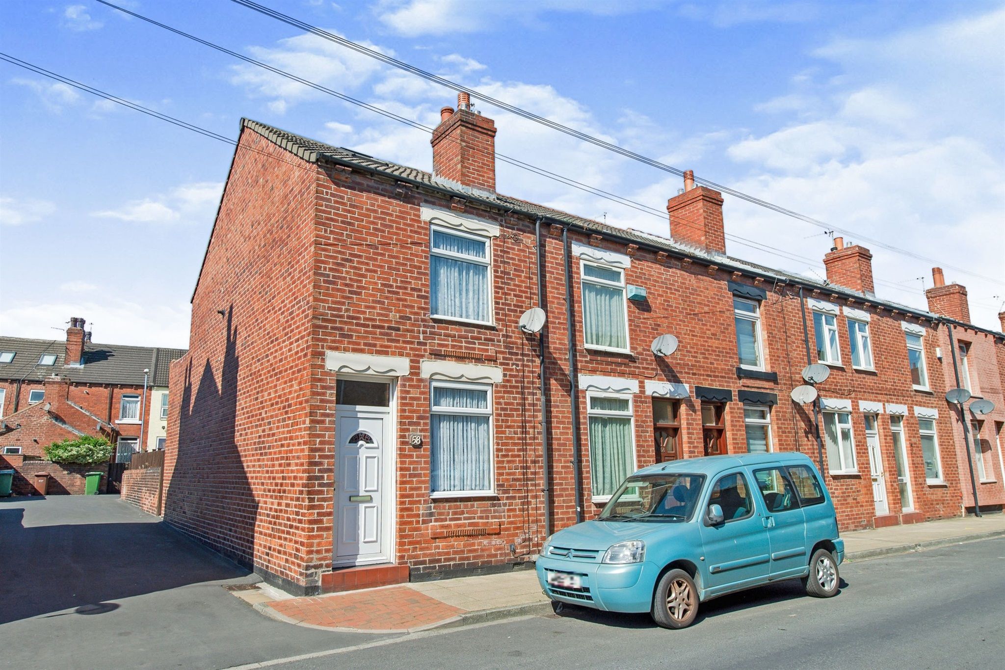 3 bed end terrace house for sale in Smawthorne Grove, Castleford WF10