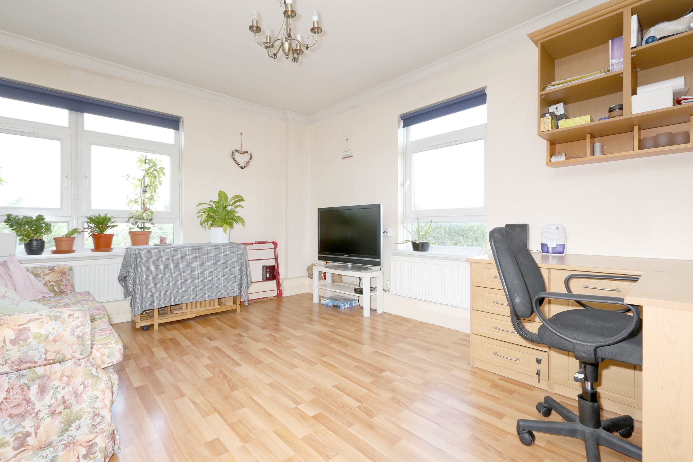 Canonbury Road, 22 Dixon Clark Court N1  