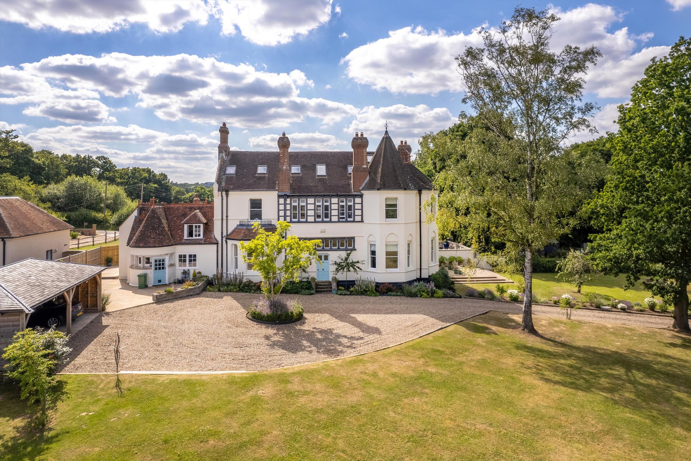 7 bed semidetached house for sale in Knowle Road, Brenchley, Tonbridge