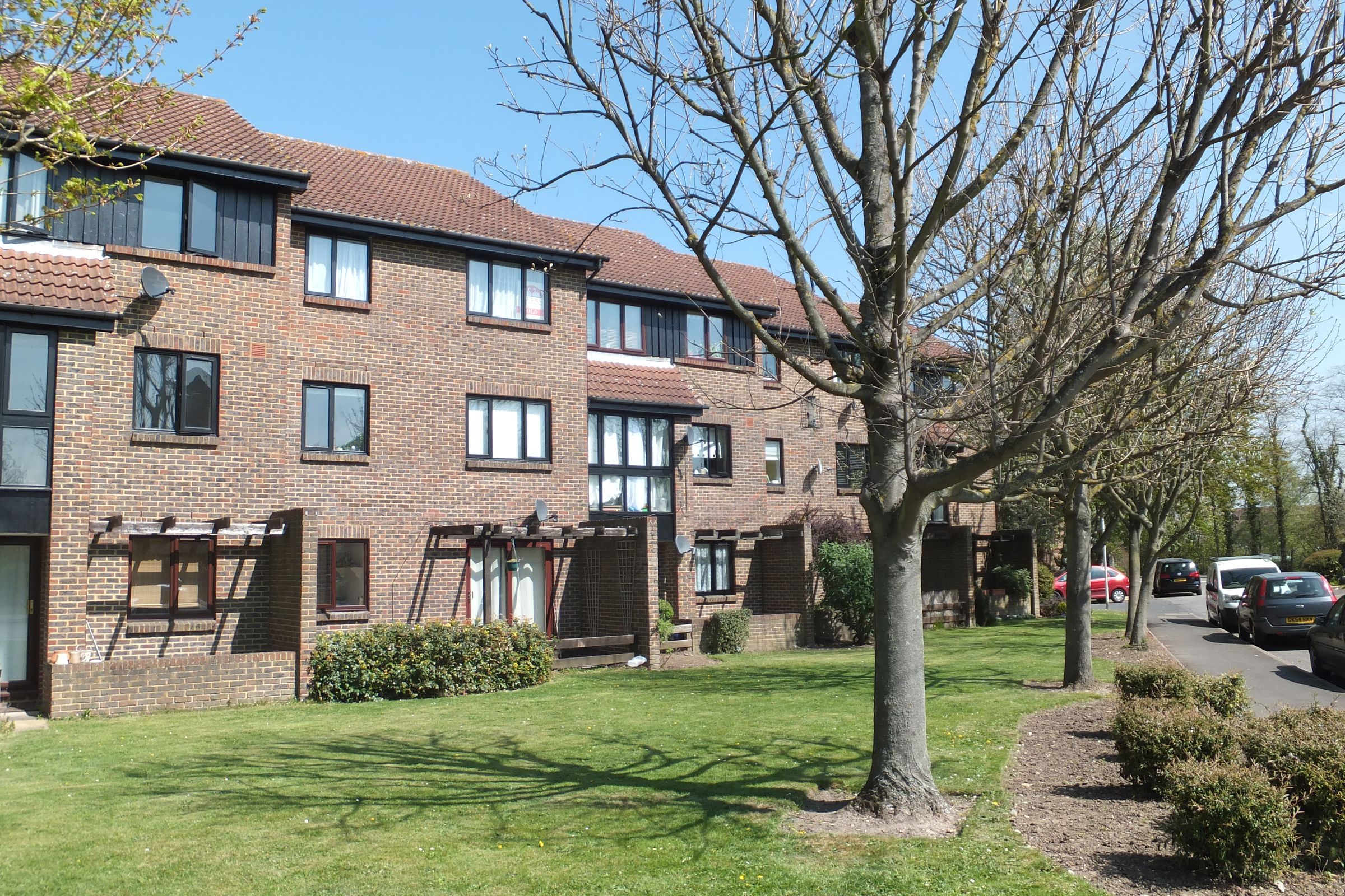 2 bed flat to rent in Foxwood Close, Feltham TW13 Zoopla