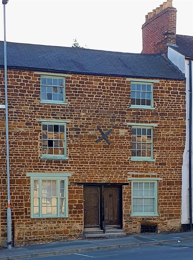 5 bed shared to rent in Hatton Gardens, Broad Green