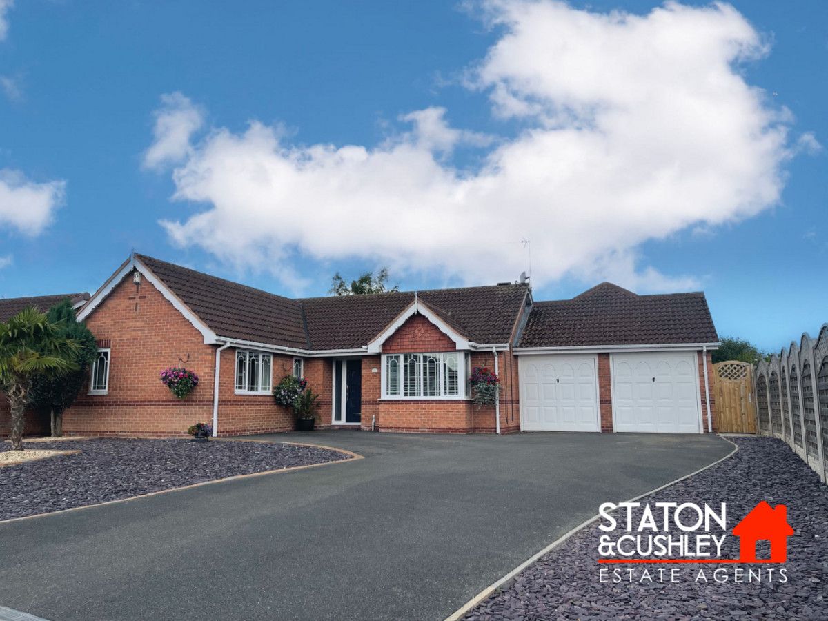 4 bed detached bungalow for sale in Woodpecker Drive, Mansfield NG21
