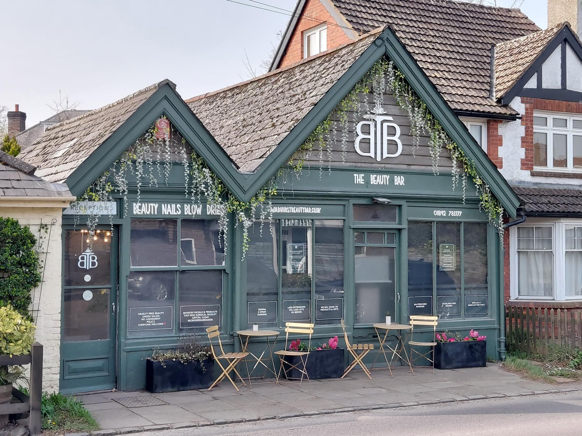 3 bed semidetached bungalow for sale in Station Road, Durgates