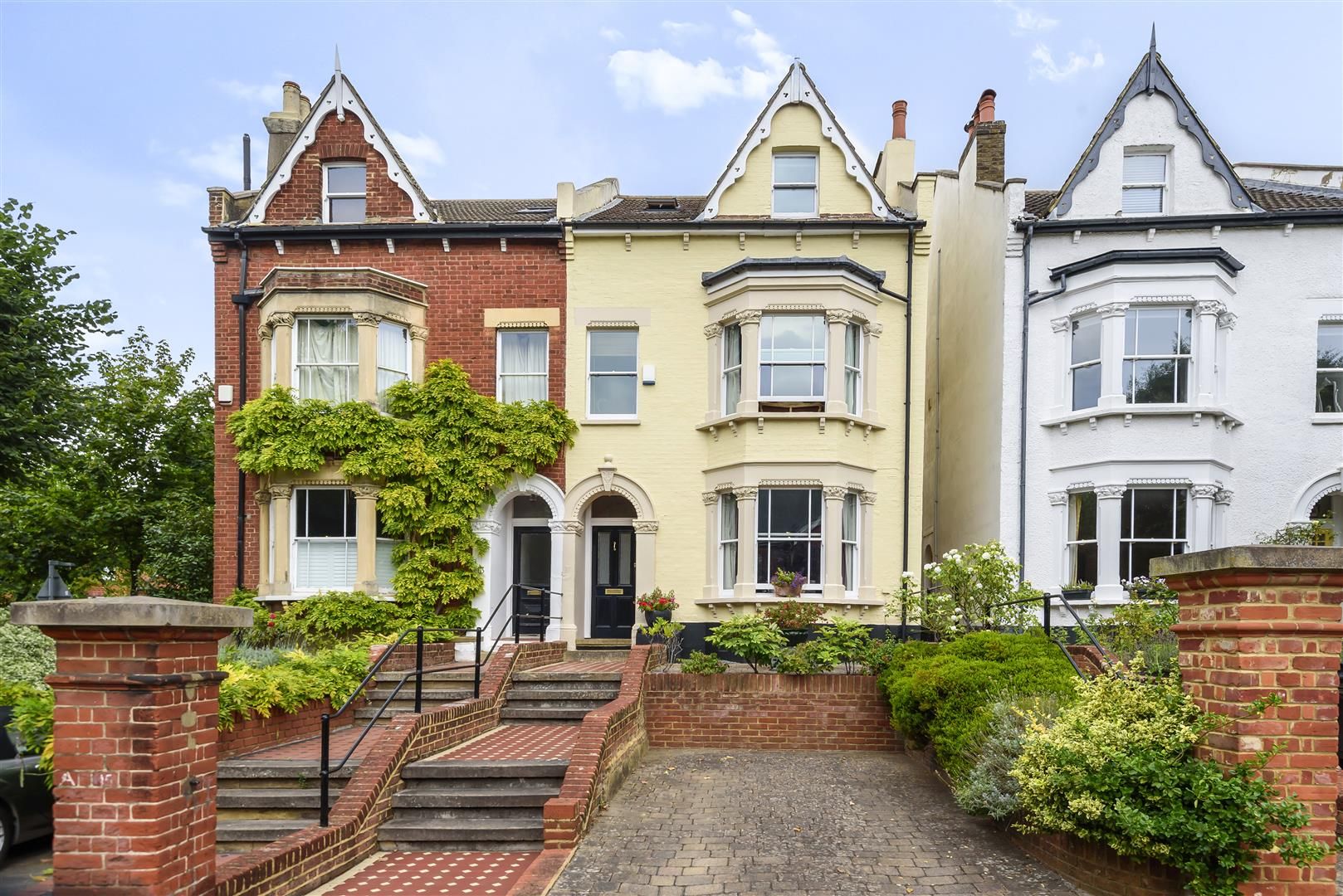 4 bed semidetached house for sale in Burgh Heath Road, Epsom KT17 Zoopla