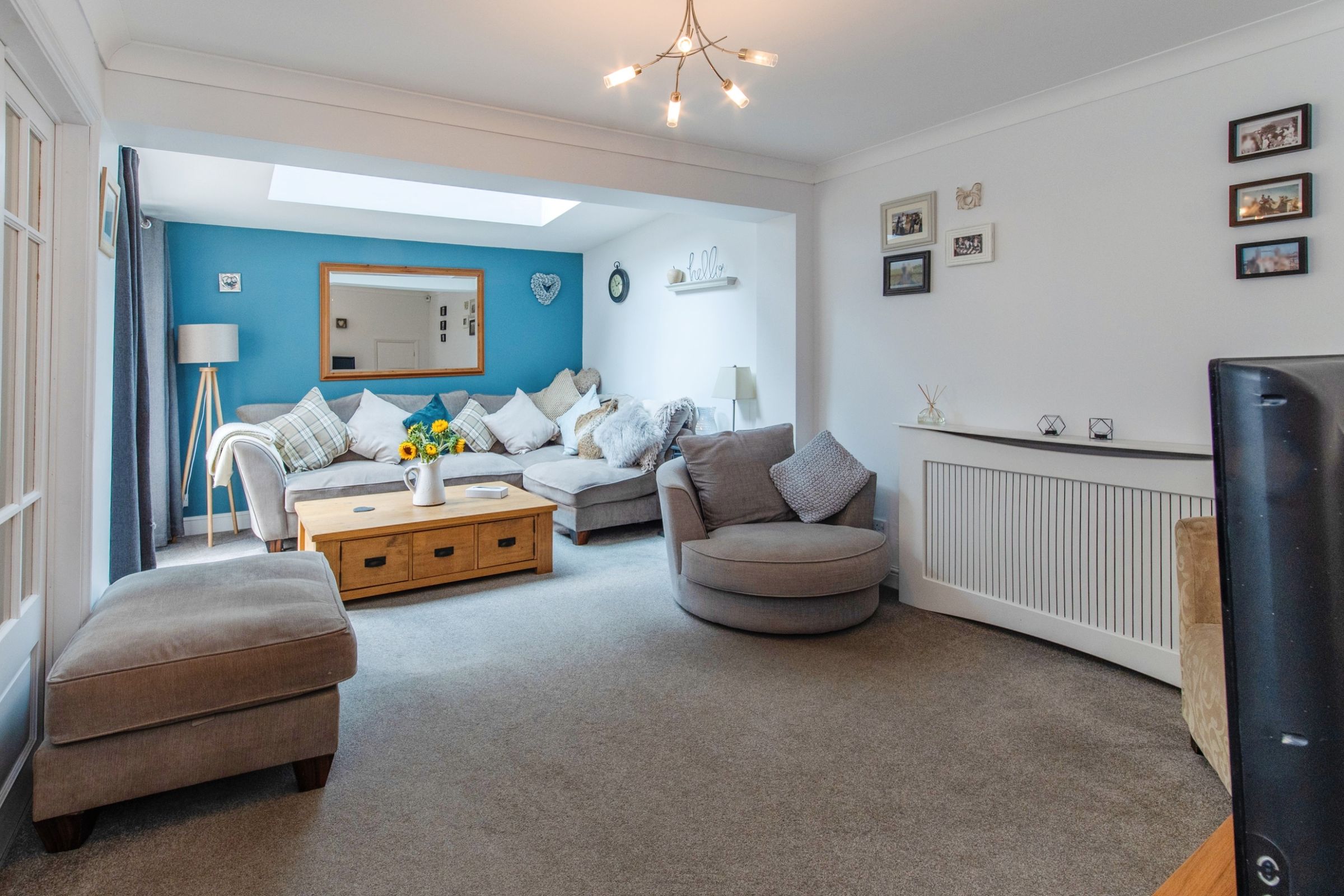 4 bed detached house for sale in Bell Road, Sittingbourne ME10 Zoopla