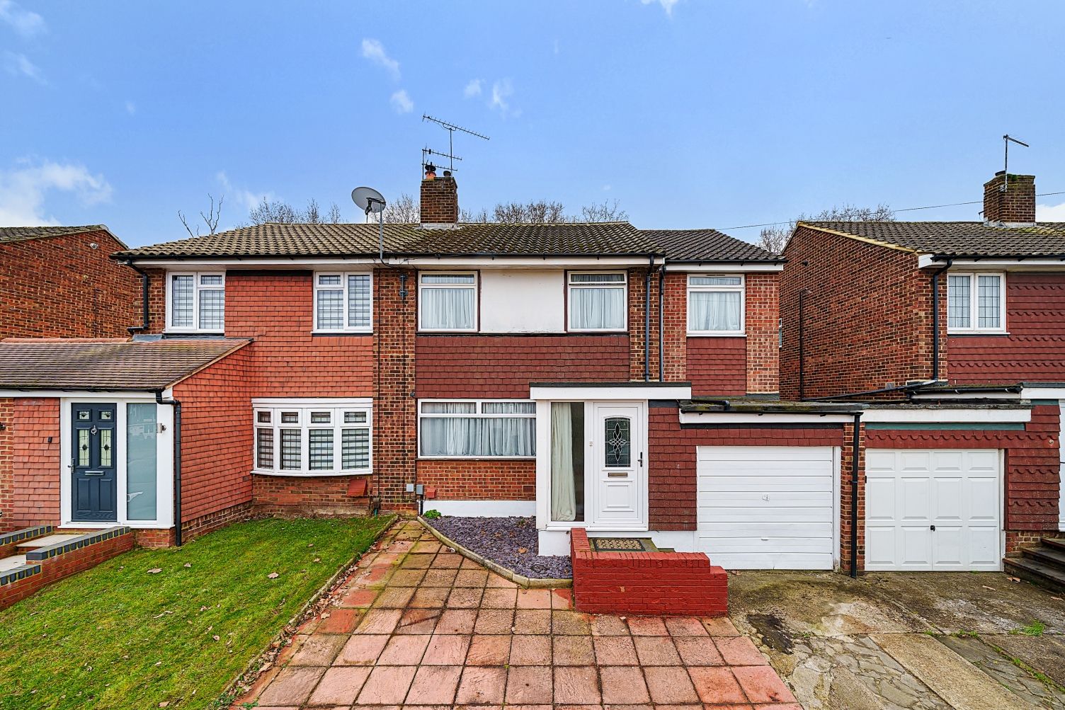 4 bed semidetached house for sale in Taunton Close, Bexleyheath DA7