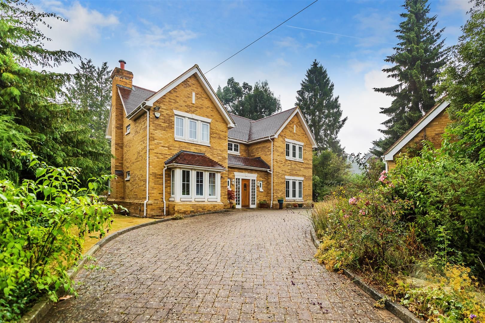 4 bed detached house for sale in Greenhurst Lane, Hurst Green, Oxted