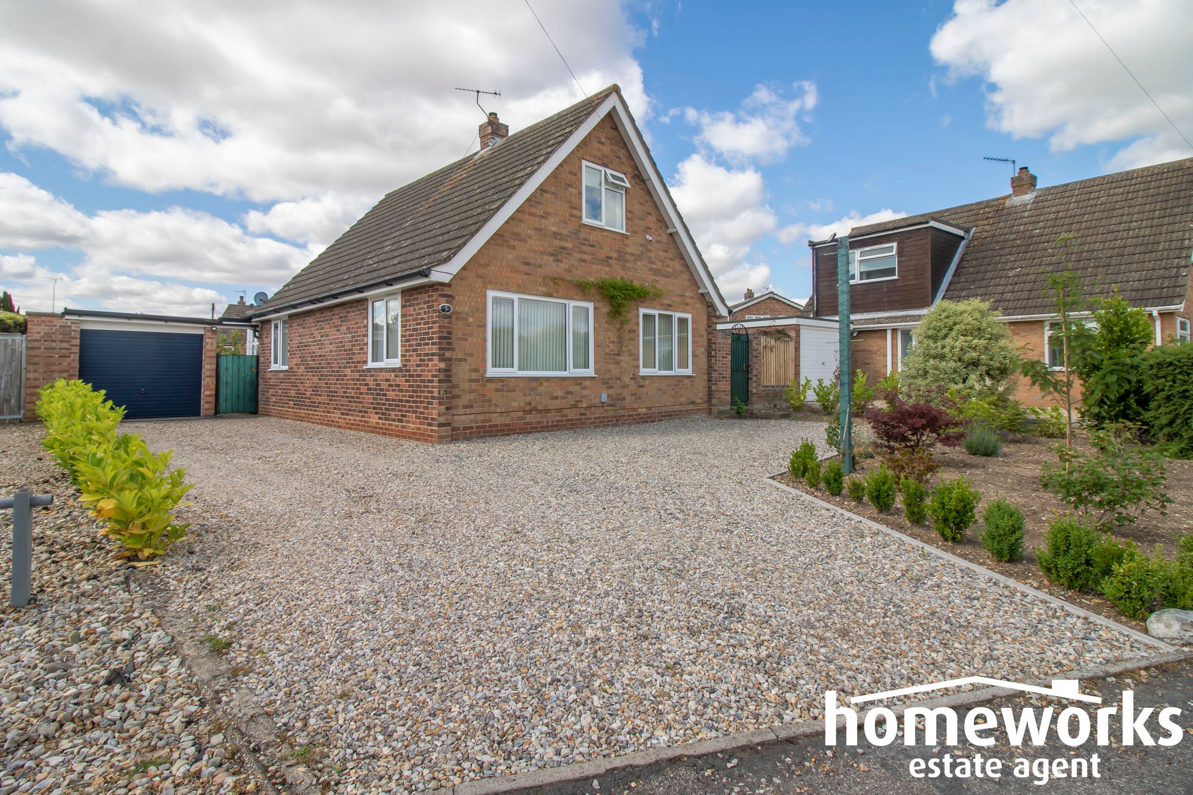 3 bed detached house for sale in Willow Grove, Toftwood NR19 Zoopla