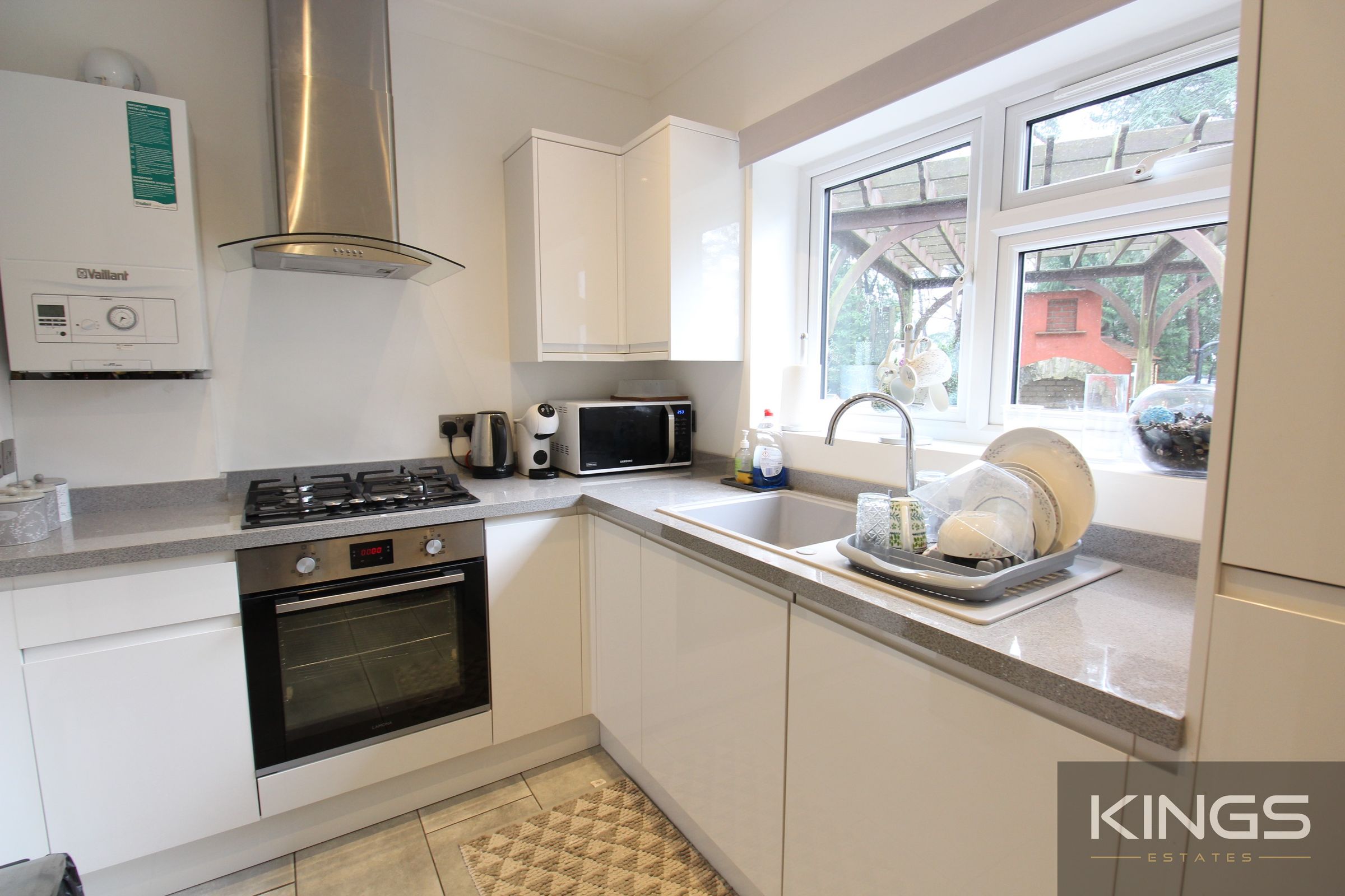 1 bed detached bungalow to rent in Hadrian Way, Chilworth, Southampton