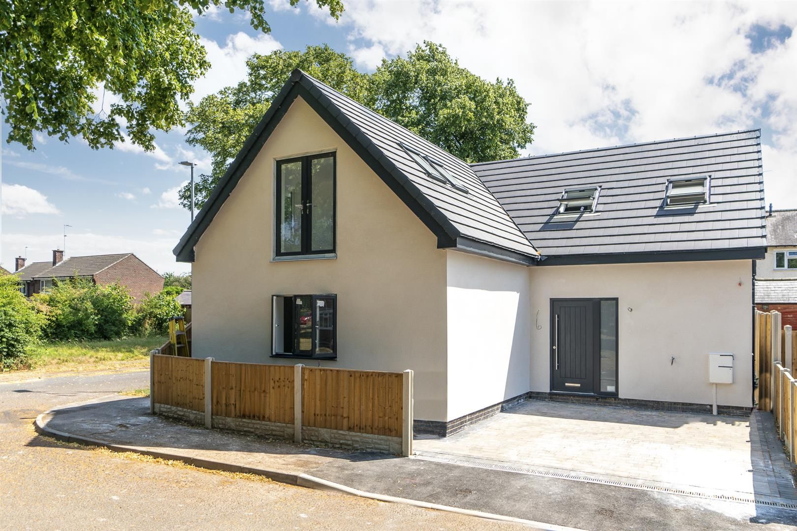 3 bed detached bungalow for sale in The Old Park, Cotgrave, Nottingham