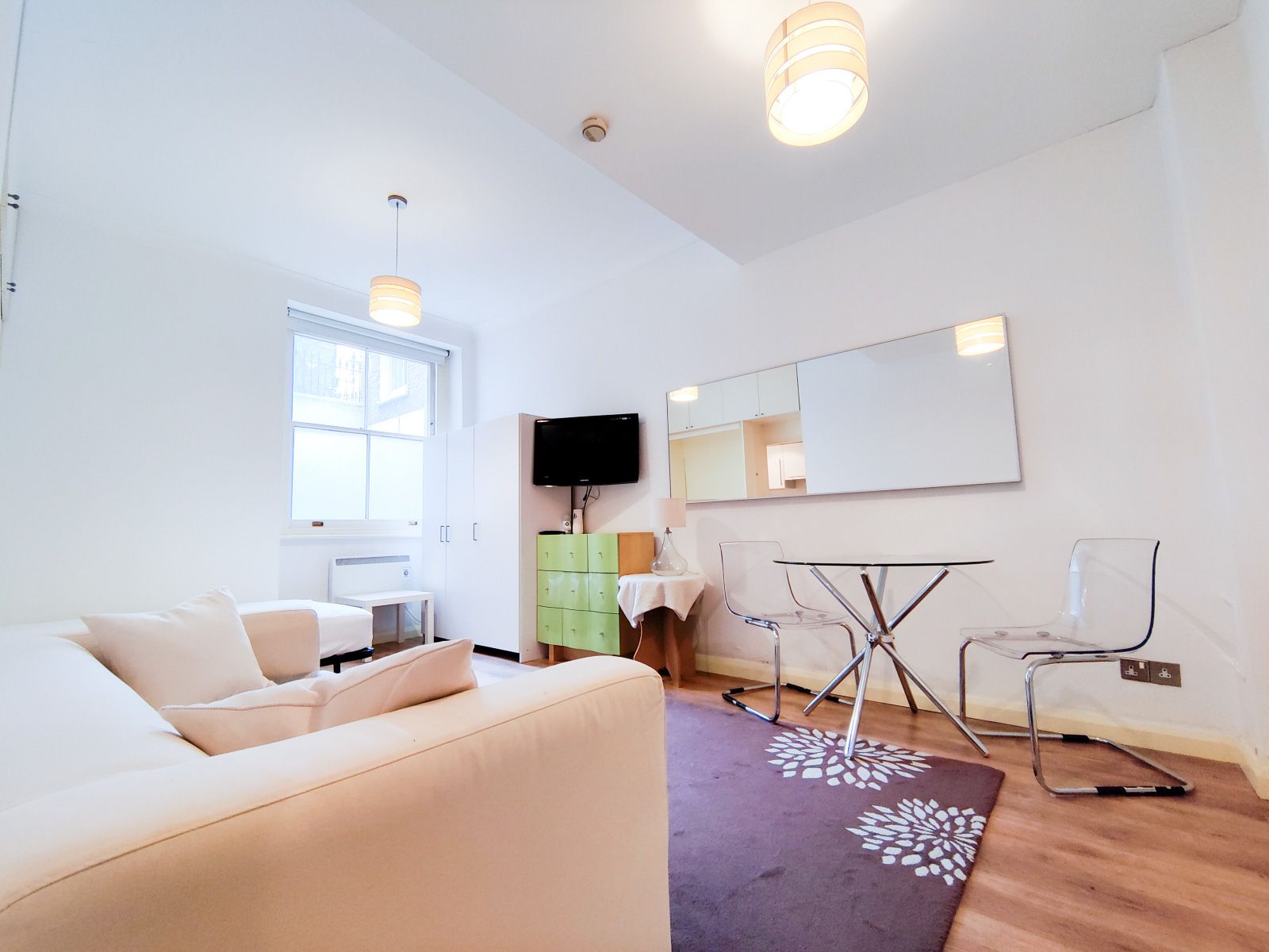 Studio to rent in Earls Court Square, Kensington, London SW5 Zoopla