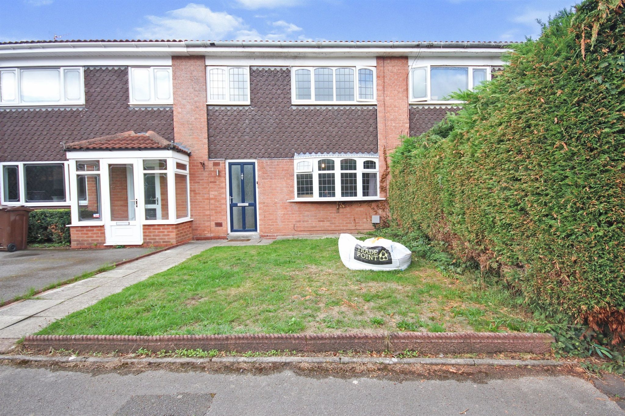 3 bed terraced house for sale in Whitnash Close, Balsall Common