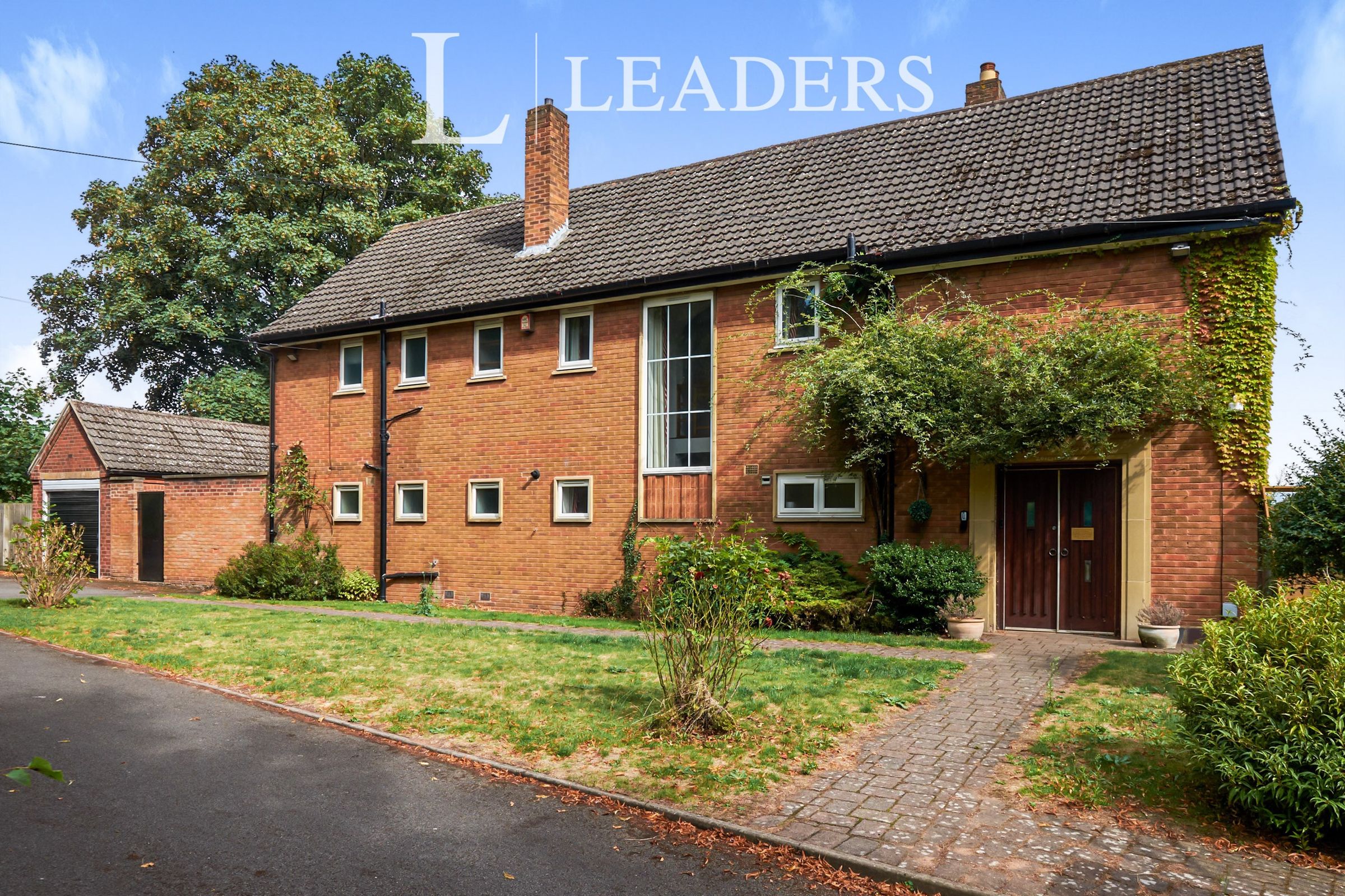 4 bed detached house to rent in Hamstead Road, Handsworth, Birmingham