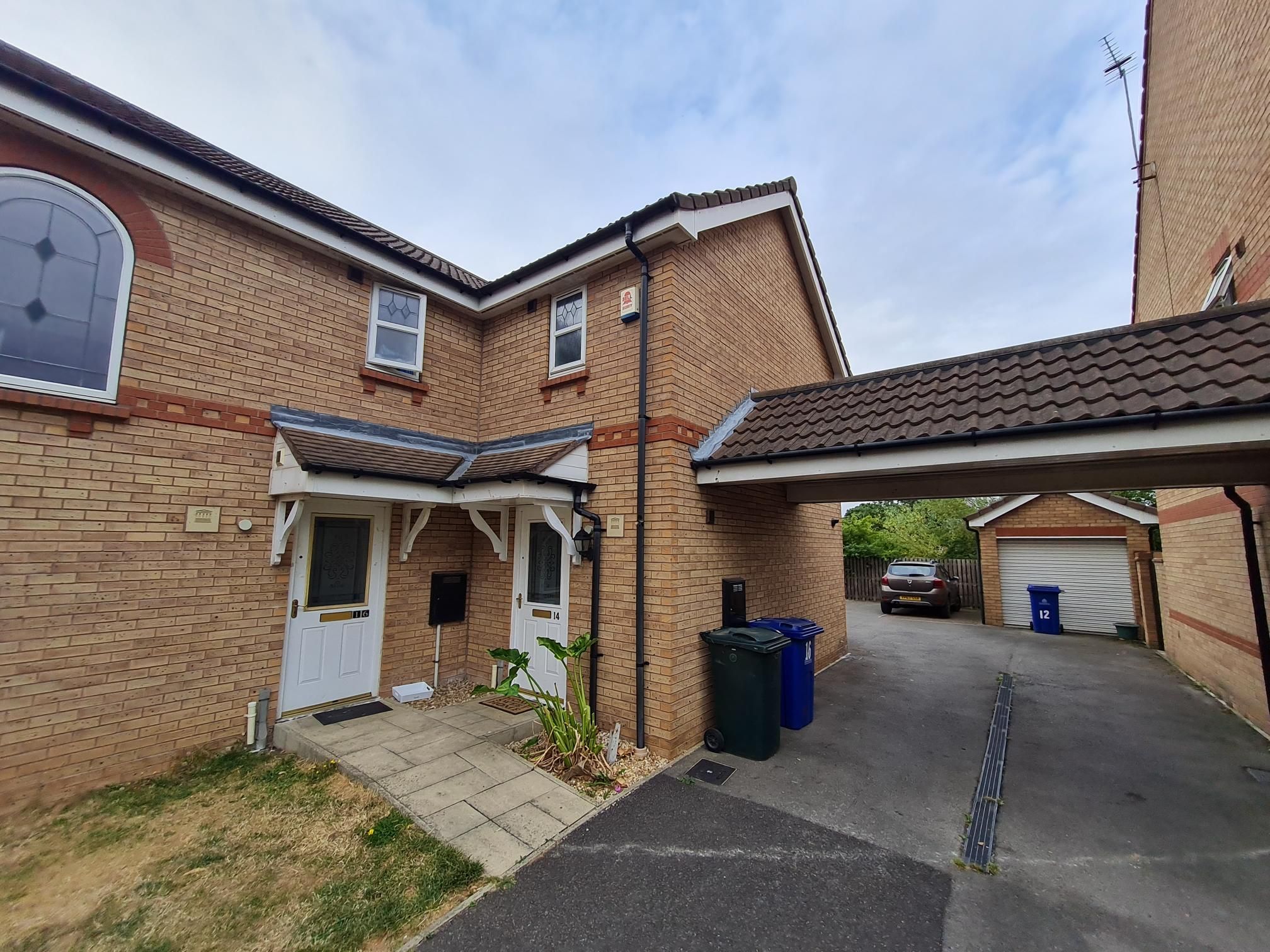 3 bed property to rent in Turnberry Mews, Stainforth, Doncaster DN7