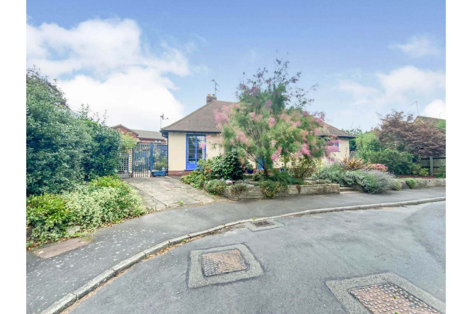 Balfour Crescent, Wolverhampton WV6  