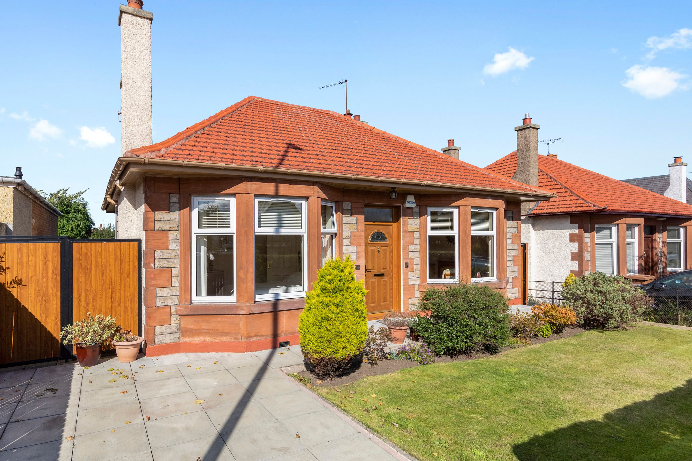 2 bed detached bungalow for sale in 46 Duddingston Road, Duddingston