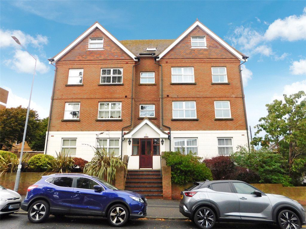 2 bed flat for sale in St. Leonards Road, Eastbourne, East Sussex BN21