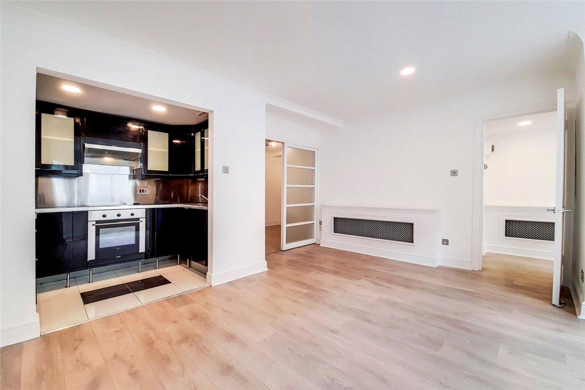 1 bed flat for sale in Upper Addison Gardens, Holland Park, London W14