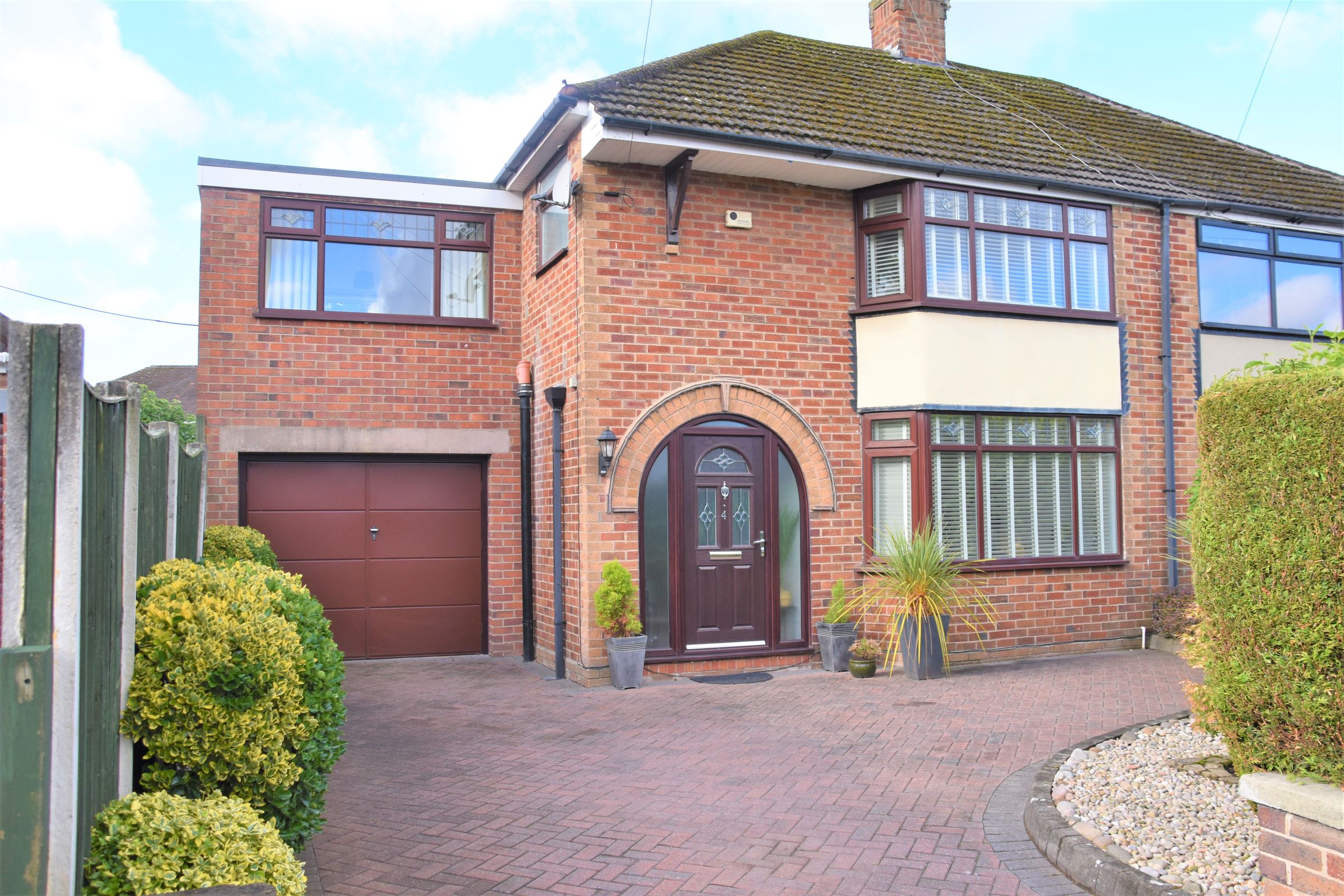 3 bed semidetached house for sale in Cherry Tree Close, Trentham
