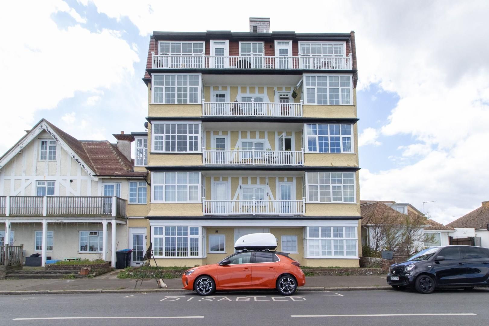 2 bed flat for sale in Palm Bay Avenue, Cliftonville, Margate CT9 Zoopla