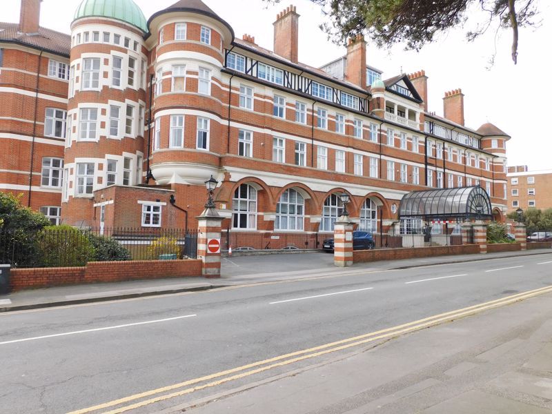 2 bed flat for sale in Burlington Mansions, Owls Road, BH5