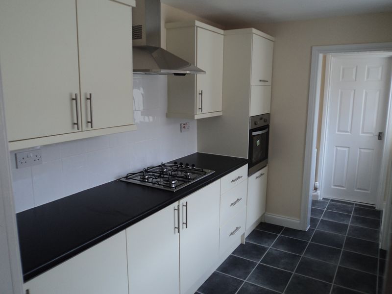 3 bed terraced house to rent in Elizabeth Street, Castletown