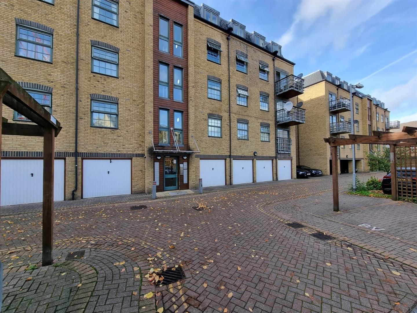 2 bed flat for sale in Abbey Road, Barking IG11 Zoopla
