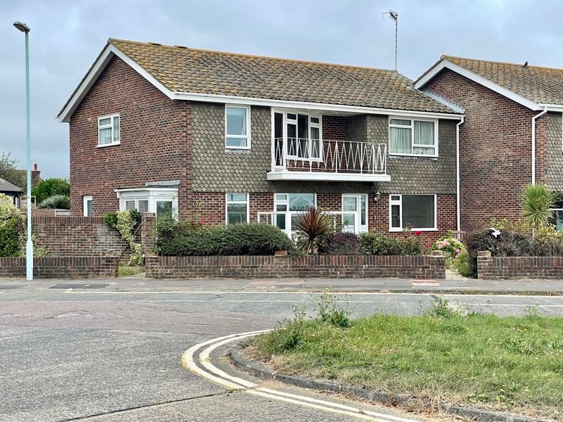 2 bed flat for sale in Drummond Court, Marine Crescent, GoringBySea, Worthing BN12 Zoopla